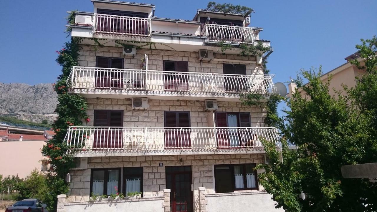 Apartmani Tina Podgora Exterior foto